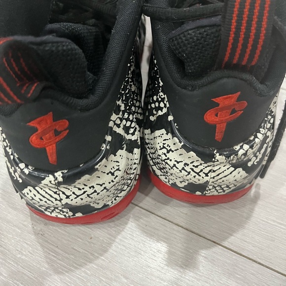 Nike Air Foamposite One Albino Snakeskin - Picture 3 of 8